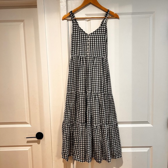 Old Navy Gingham Tiered Maxi Dress Petite Medium Smocked Cottagecore Preppy Boho - Picture 2 of 10